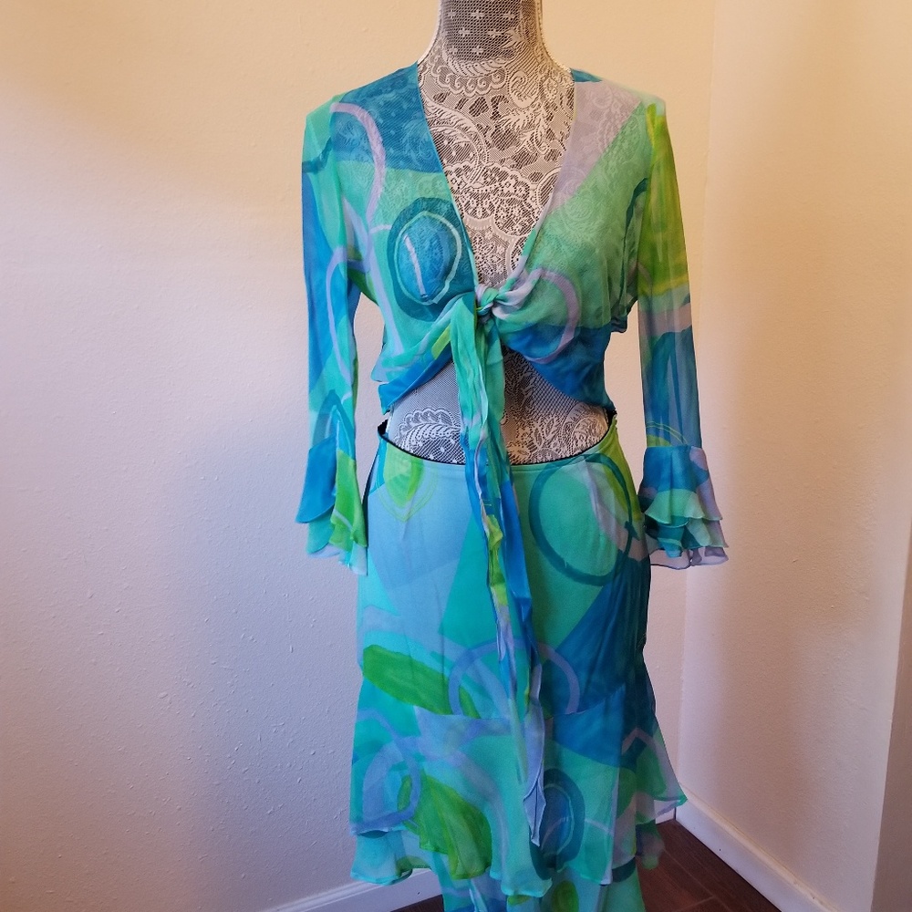 Two Pieces - image 1